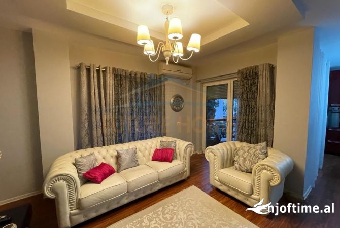 Shtepi me qera 2+1 ne Tirane - 580 Euro