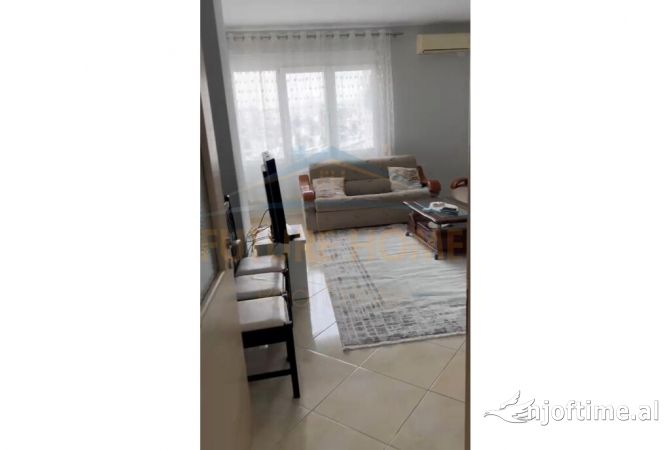 Shtepi me qera 2+1 ne Tirane - 500 Euro