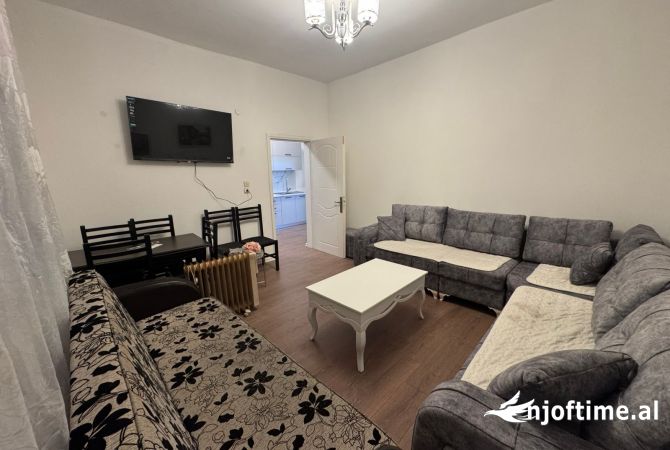 Shtepi me qera 1+1 ne Tirane - 450 Euro