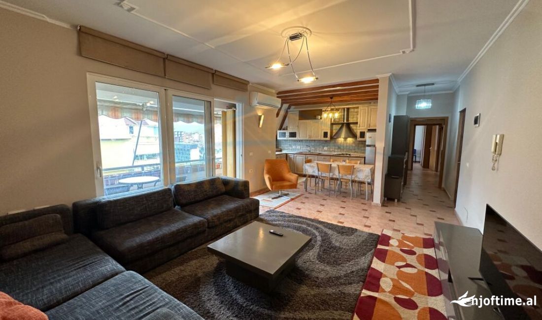 Shtepi me qera Apartament ne Tirane, 2+1, Mobilimi E mobiluar, Pagesa 750  Euro.