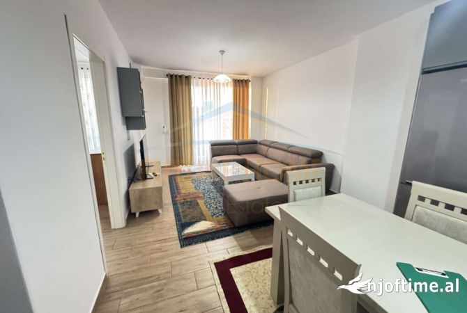 Shtepi me qera 1+1 ne Tirane - 420 Euro