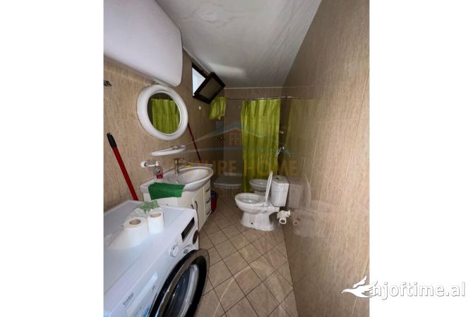 Shtepi ne shitje Apartament ne Tirane, 3+1, Mobilimi E mobiluar, Pagesa 213,450  Euro.