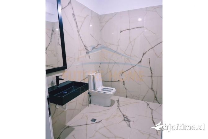 Ambient biznesi ne shitje 1+1 ne Tirane - 149,000 Euro