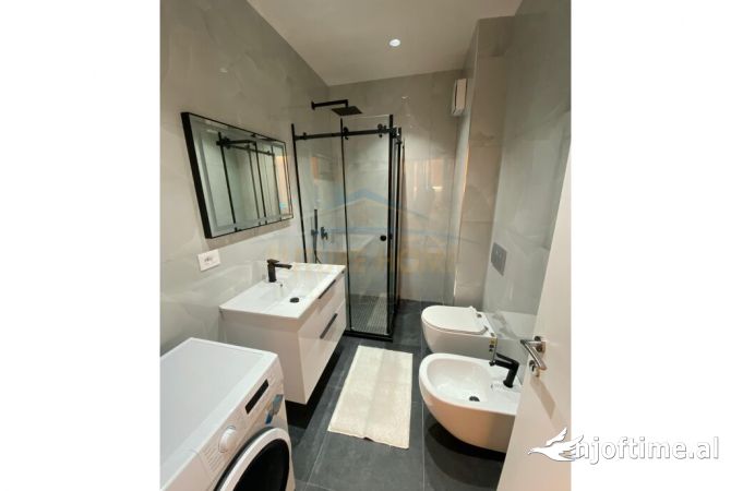 Shtepi me qera Apartament ne Tirane, 1+1, Mobilimi E mobiluar, Pagesa 550  Euro.