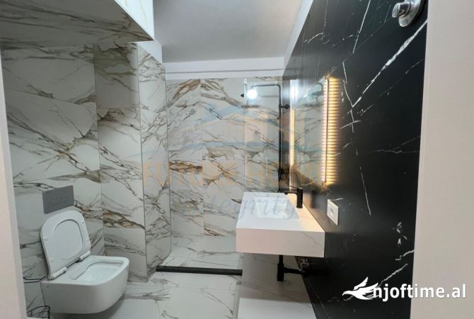 Ambient biznesi me qera 1+1 ne Tirane - 900 Euro