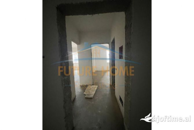 Shtepi ne shitje 1+1 ne Tirane - 90,000 Euro