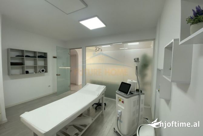 Shitet Biznesi Estetik 50.000Euro, Bllok