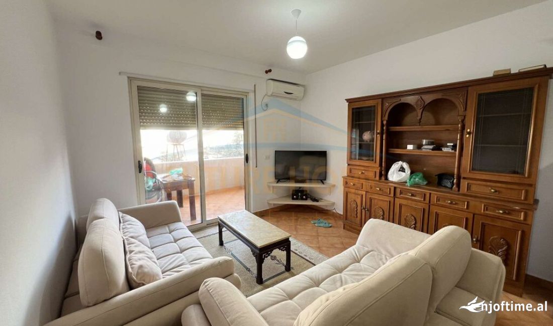 Shtepi ne shitje Apartament ne Tirane, 2+1, Mobilimi E mobiluar, Pagesa 127,000  Euro.