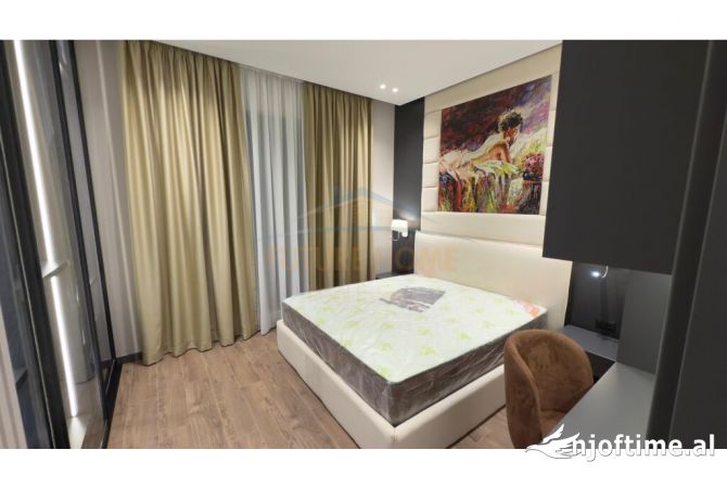 Shtepi me qera 1+1 ne Tirane - 950 Euro