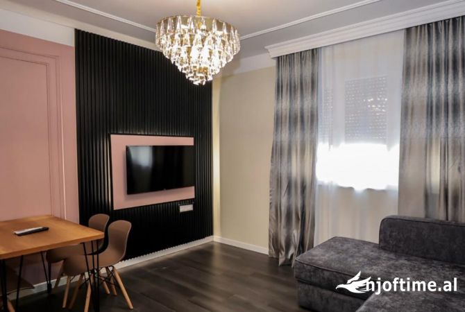 Shtepi me qera 1+1 ne Tirane - 750 Euro