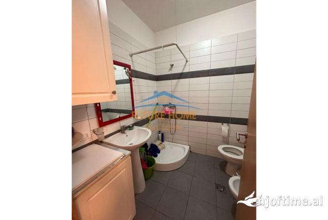 Shtepi me qera Apartament ne Tirane, 1+1, Mobilimi E mobiluar, Pagesa 550  Euro.