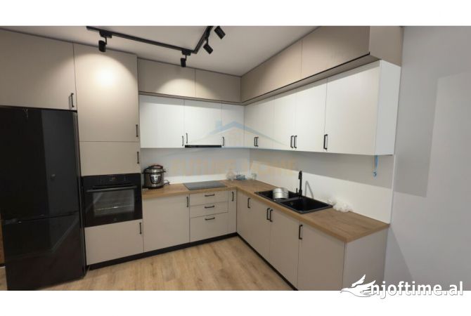 Shtepi ne shitje 2+1 ne Tirane - 105,000 Euro