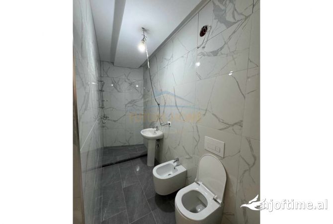 Shtepi ne shitje 1+1 ne Tirane - 100,000 Euro
