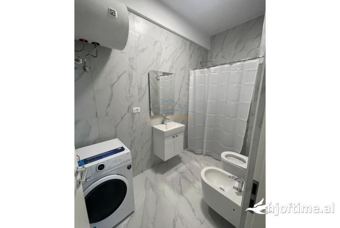 Shtepi me qera 1+1 ne Tirane - 400 Euro