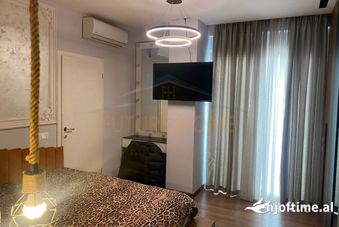 Shtepi ne shitje Apartament ne Tirane, 2+1, Mobilimi E mobiluar, Pagesa 185,000  Euro.