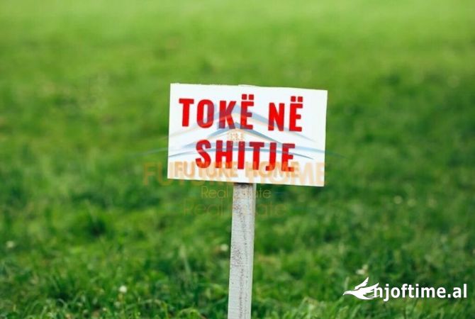 Truall ose Toke  ne Tirane - 500,000 Euro