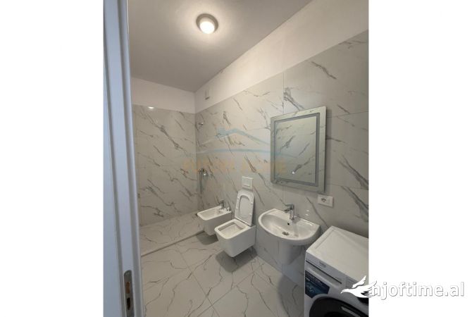 Shtepi me qera Apartament ne Tirane, 2+1, Mobilimi E mobiluar, Pagesa 500  Euro.