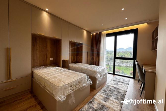 Shtepi me qera 2+1 ne Tirane - 1,200 Euro