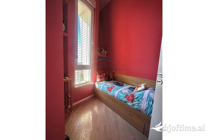 Shtepi ne shitje Apartament ne Tirane, 2+1, Mobilimi E mobiluar, Pagesa 238,000  Euro.