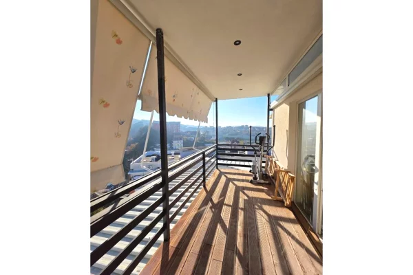 Shtepi me qera 2+1 ne Tirane - 700 Euro