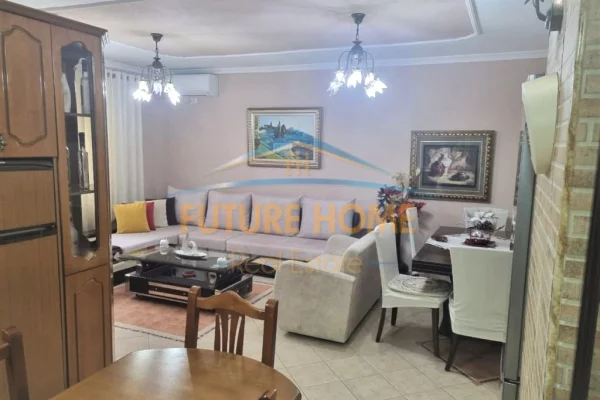 Shtepi me qera 2+1 ne Tirane - 750 Euro