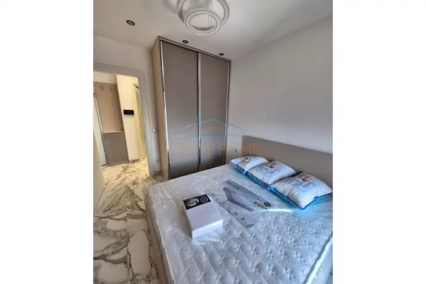 Shtepi ne shitje 1+1 ne Tirane - 250,000 Euro