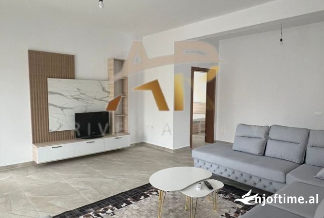 Shtepi me qera 2+1 ne Tirane - 50,000 Leke