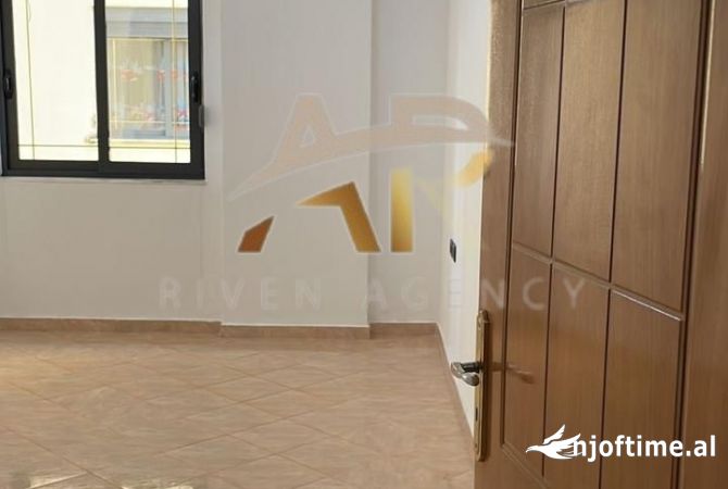 Shtepi me qera 2+1 ne Tirane - 600 Euro