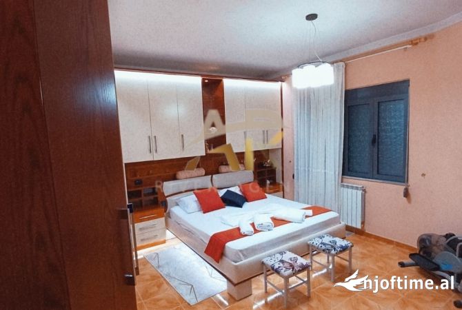 Shtepi me qera 1+1 ne Tirane - 50,000 Leke
