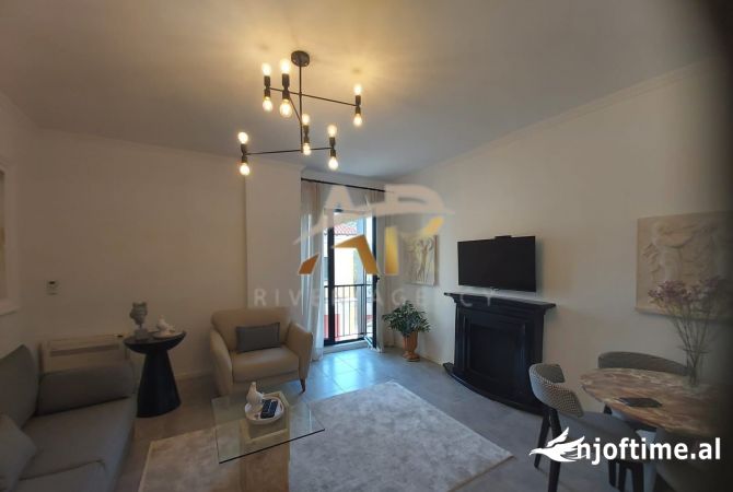 Shtepi me qera 1+1 ne Tirane - 1,200 Euro