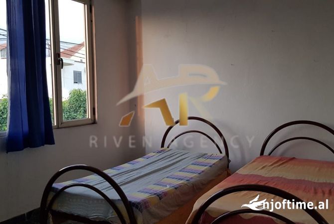 Shtepi me qera 2+1 ne Tirane - 400 Euro