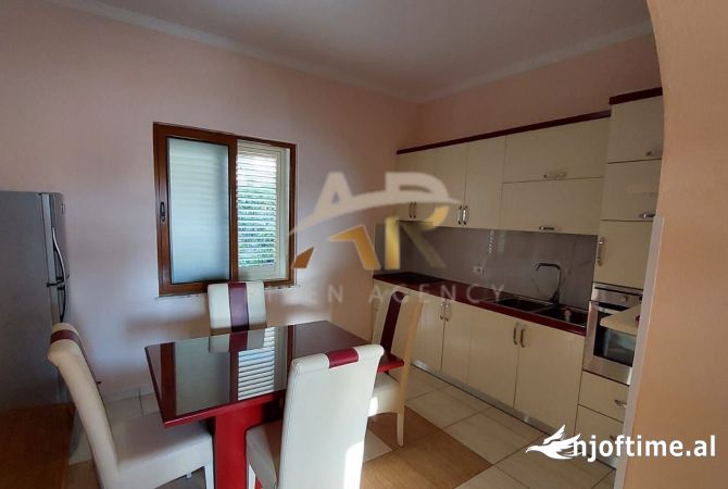 Shtepi me qera 3+1 ne Tirane - 450 Euro