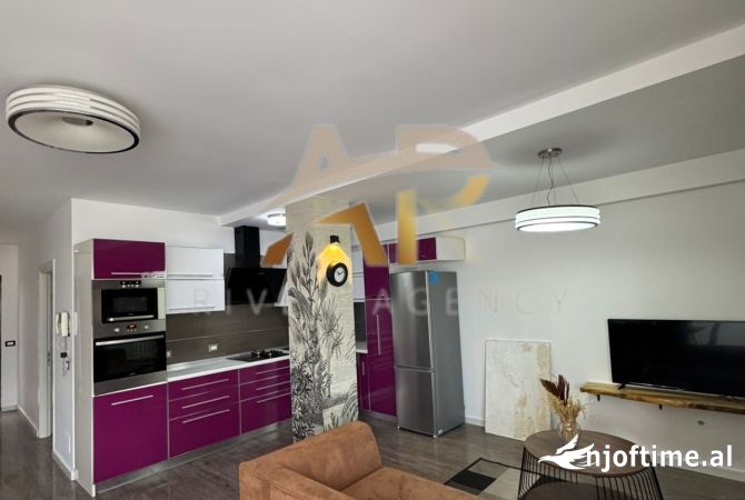 Shtepi me qera 2+1 ne Tirane - 650 Euro