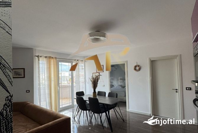 Shtepi me qera 2+1 ne Tirane - 650 Euro