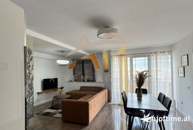 Shtepi me qera 2+1 ne Tirane - 650 Euro