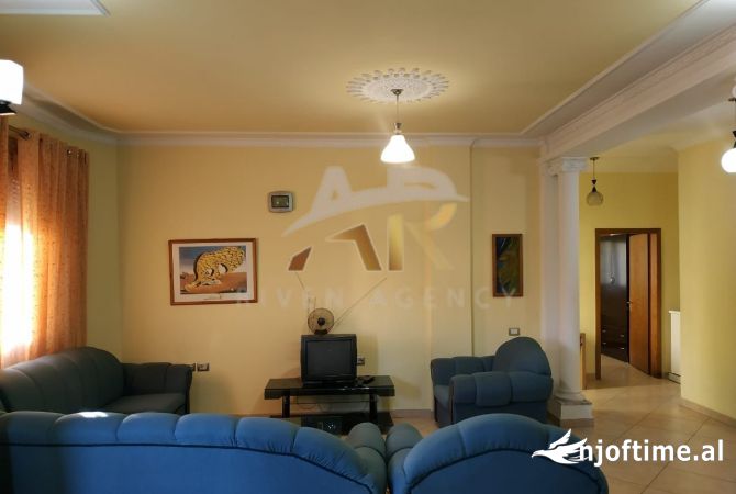 Casa in affitto 3+1 a Tirana - 3,500 Euro