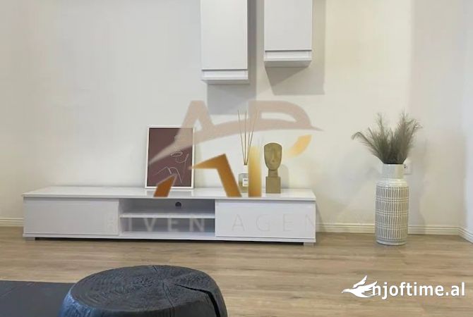 Shtepi me qera 2+1 ne Tirane - 700 Euro