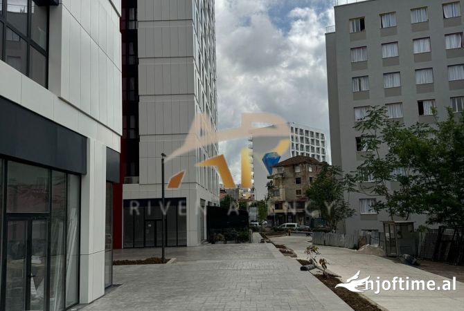 Ambient biznesi me qera 3+1 ne Tirane - 800 Euro