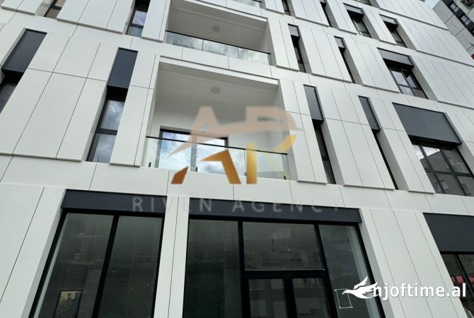 Jepet me qira dyqan tek Farmacia 10