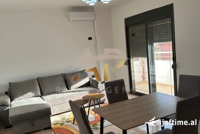 Shtepi me qera 2+1 ne Tirane - 600 Euro