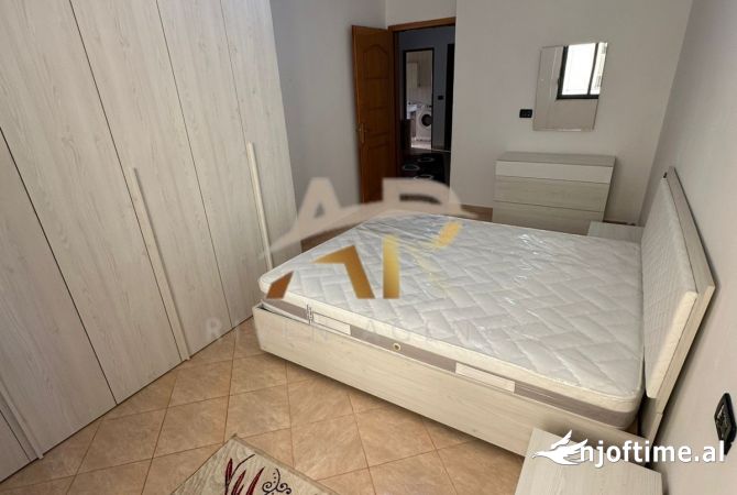 Shtepi me qera 2+1 ne Tirane - 600 Euro