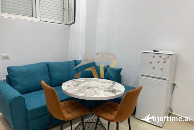 Shtepi me qera 1+1 ne Tirane - 400 Euro