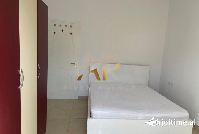 Shtepi me qera 1+1 ne Tirane - 400 Euro