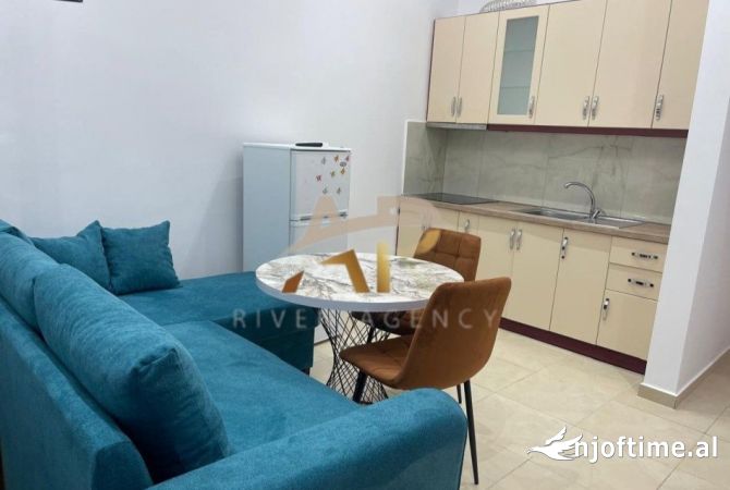 Shtepi me qera 1+1 ne Tirane - 400 Euro