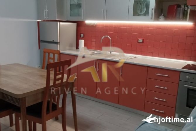 Shtepi me qera 2+1 ne Tirane - 750 Euro