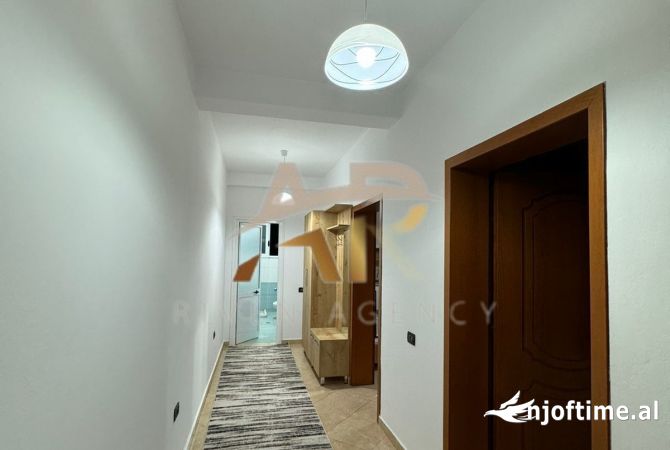 Shtepi me qera Apartament ne Tirane, 1+1, Mobilimi E mobiluar, Pagesa 500  Euro.