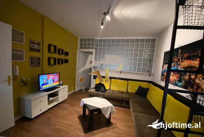 Shtepi ne shitje 1+1 ne Tirane - 130,000 Euro