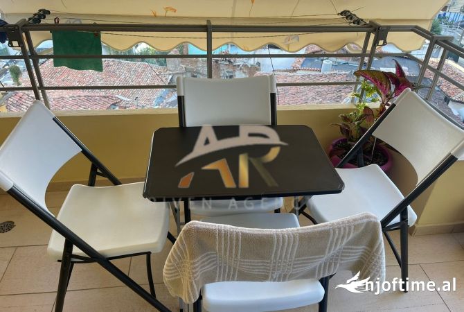 Shtepi ne shitje Apartament ne Tirane, 2+1, Mobilimi E mobiluar, Pagesa 295,000  Euro.