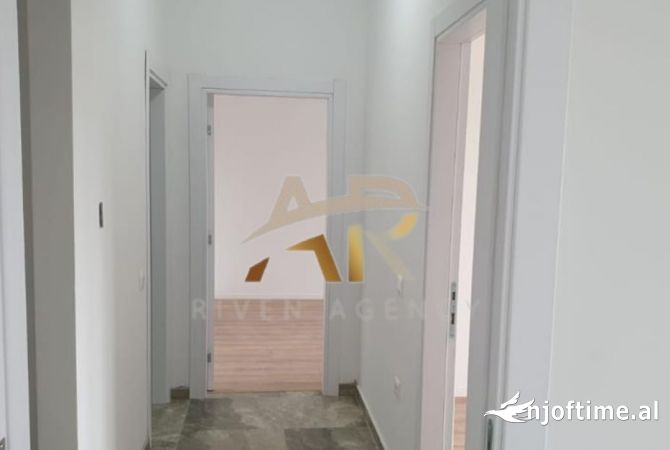 JEPET ME QERA APARTAMENT 2+1+2 SQUARE 21, RRUGA E KAVAJES