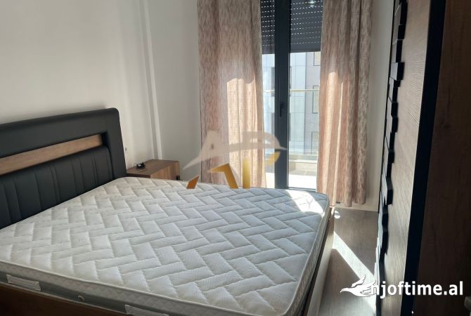 Shtepi me qera 1+1 ne Tirane - 50,000 Leke